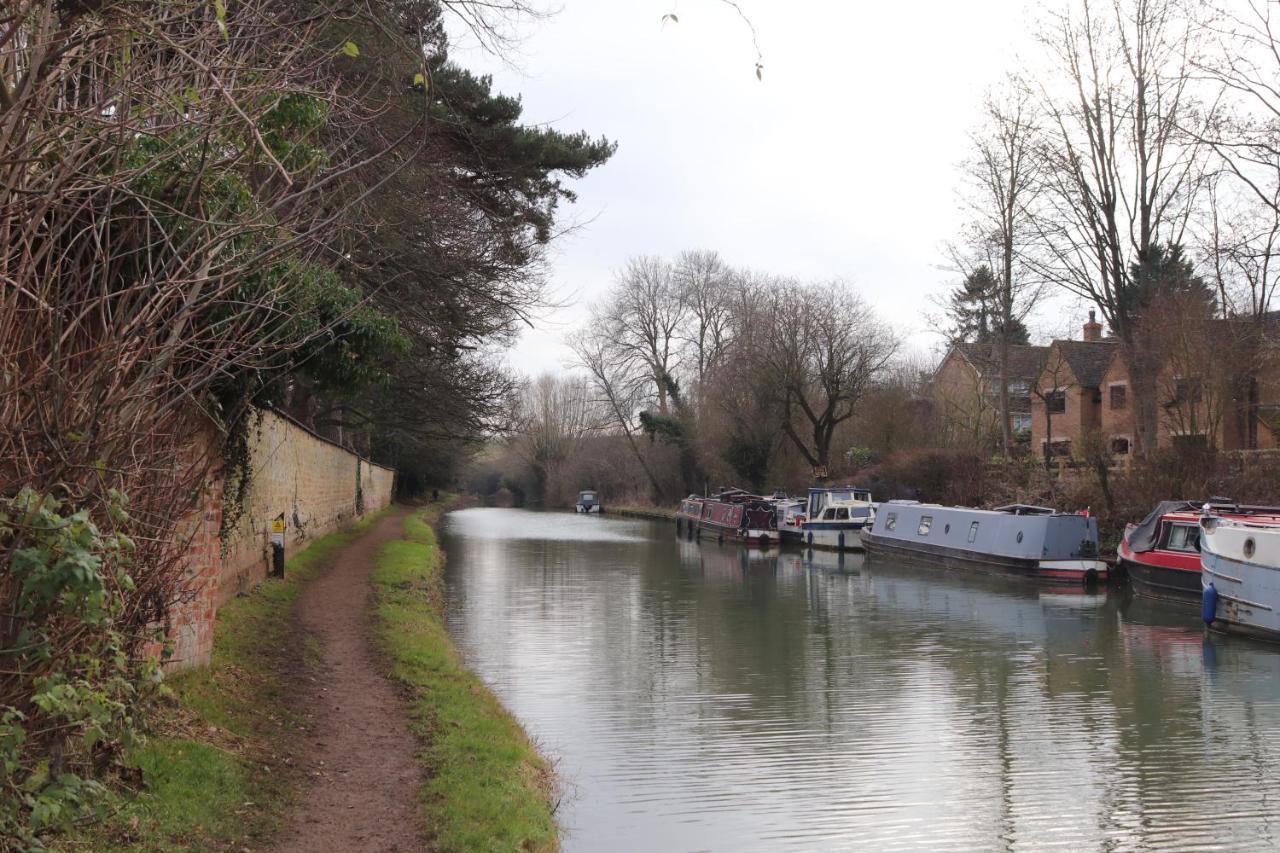 Canal View Cottage With Log Fire & Parking 블리스워스 외부 사진